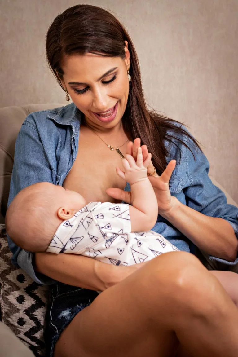 How Do You Treat A Cold While Breastfeeding?
