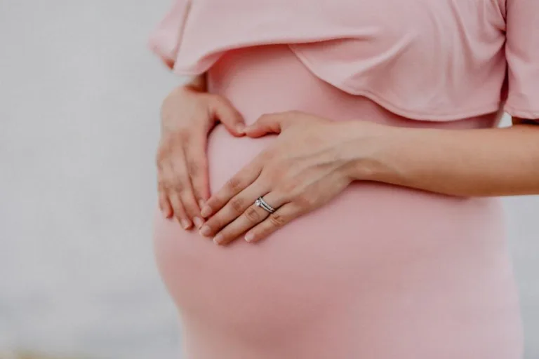 What To Avoid At Nail Salon During Pregnancy?